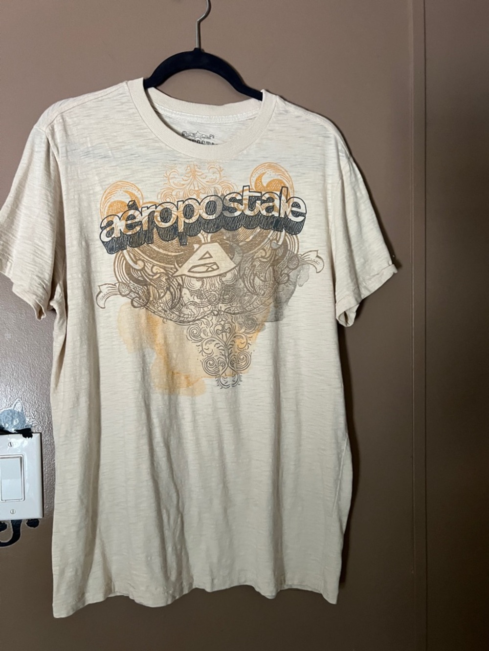 Aeropostale Men's Cream Graphic Logo Tee with Tan & Gray Accents